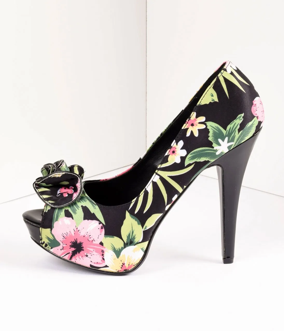 Vintage Style Black Tropical Print Peep Toe Platform Pumps