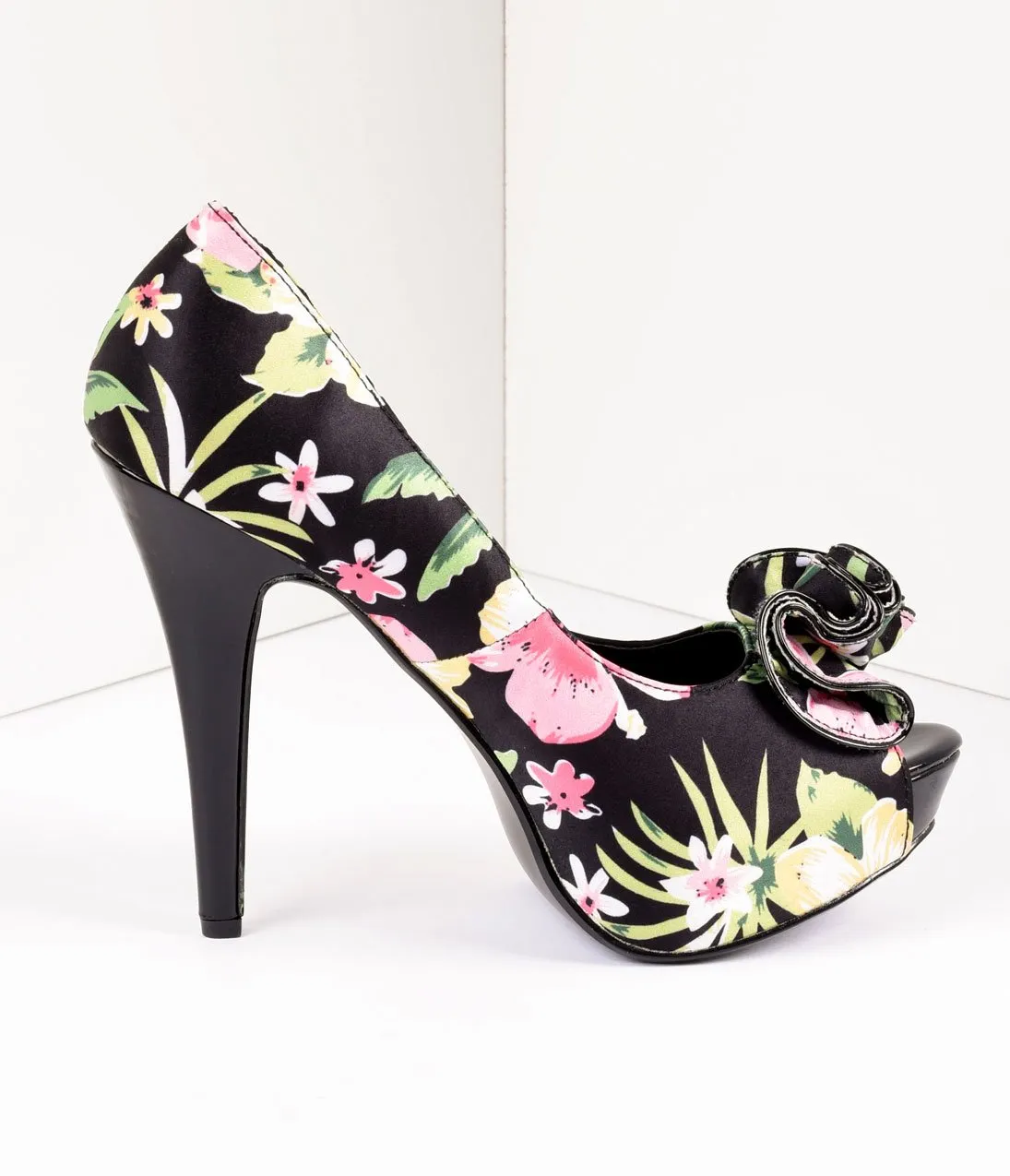 Vintage Style Black Tropical Print Peep Toe Platform Pumps